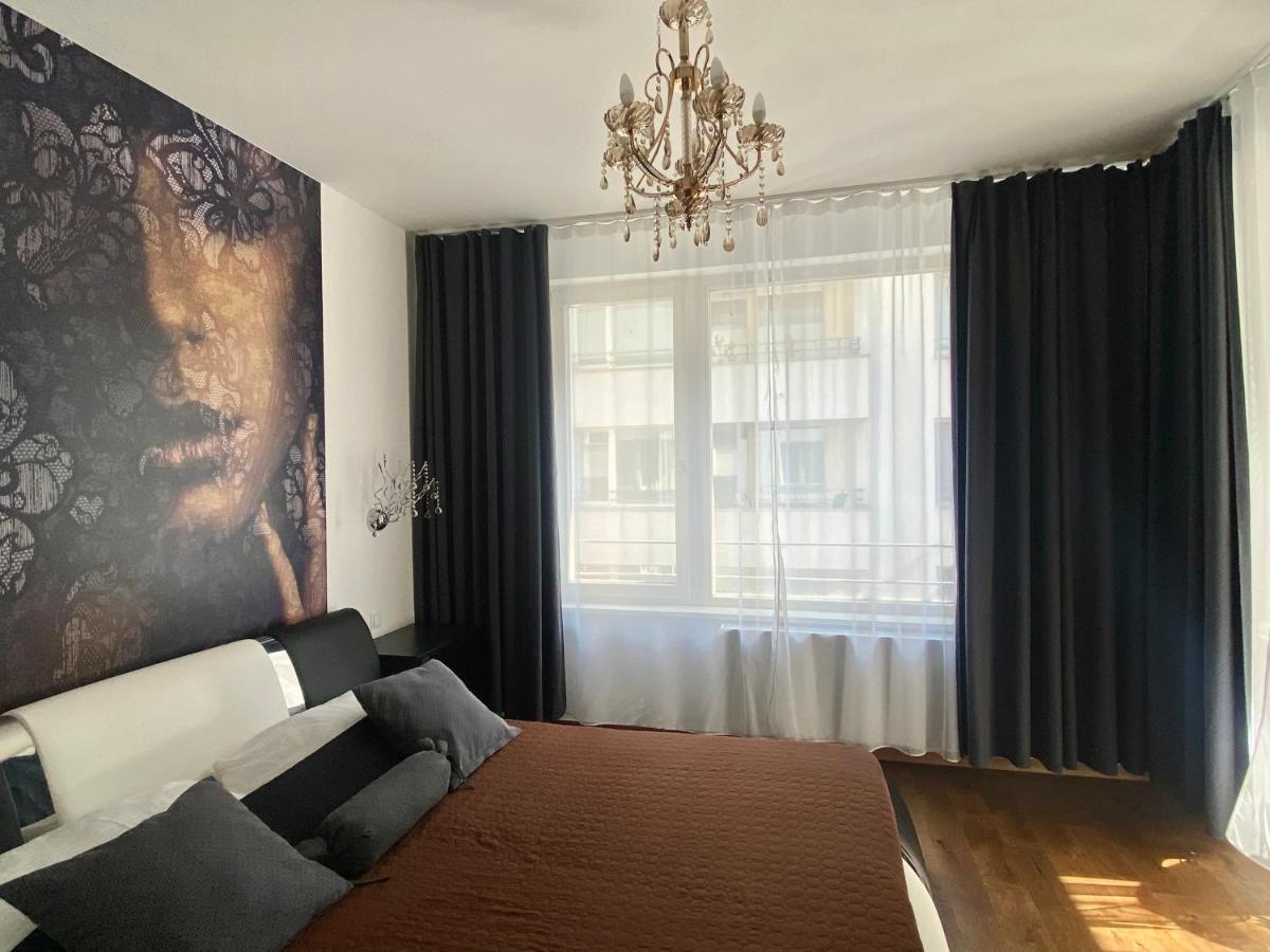 New Residence Apartments Near Wenceslas Square プラハ エクステリア 写真